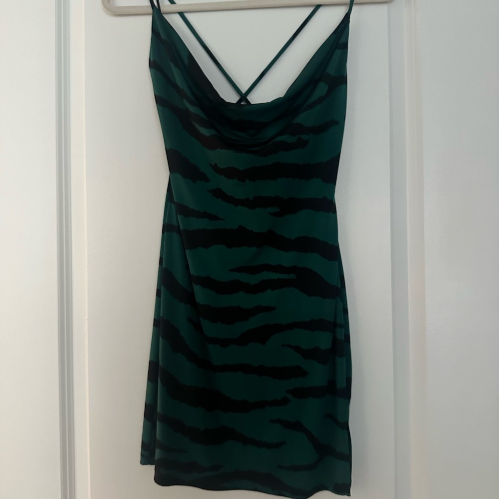 bodycon scoop neck dress